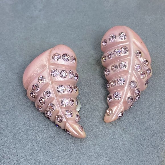 Vintage Pale Pink Lucite Rhinestone Leaf Clip-ons - Picture 2 of 6